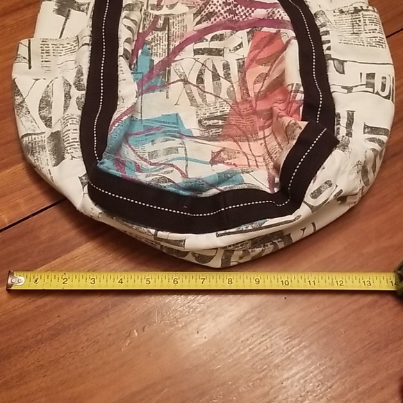 Roxy canvas black and white fun tote!! - Picture 4 of 7